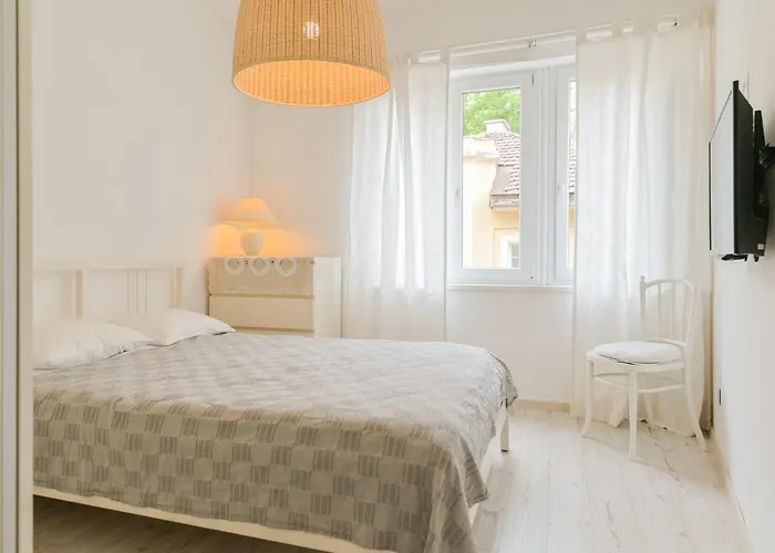 The Simple Place - Close To Slaveykov Square By Flat Mаnager Appartement Sofia