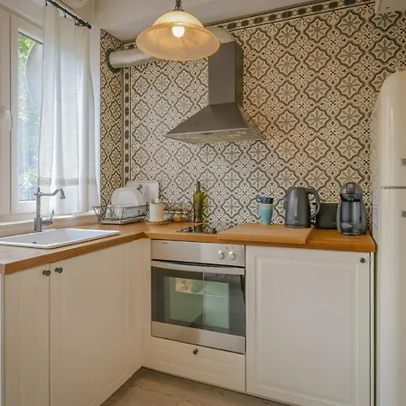 Apartmán The Simple Place - Close To Slaveykov Square By Flat Mаnager Sofie